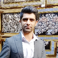 Farhadi Uonaki، Majid