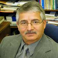 دکتر یحیی کمالی پور