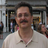دکتر محمود یحیایی