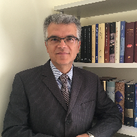 دکتر یزدان منصوریان