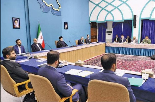 Magiran | روزنامه کیهان (1402/12/05): رئیسی در نخستین جلسه شورای عالی  نوجوانان و جوانان: بانک مرکزی نسبت به وام ازدواج هزاران زوج از جمله رفع  مشکل اخذ تضامین بانکی اقدام کند